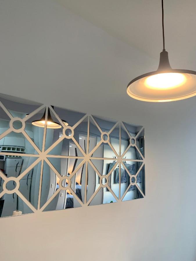 707- Apartamento Encantador, Amplo E Decorado, Quarto, Sala, Cozinha, Mobiliario Moderno, Cozinha Completa Com Utensilios , Excelente Vista Da Cidade E Localizacao Privelegiada No Bairro Bigorrilho 库里提巴 外观 照片