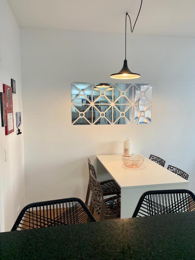 707- Apartamento Encantador, Amplo E Decorado, Quarto, Sala, Cozinha, Mobiliario Moderno, Cozinha Completa Com Utensilios , Excelente Vista Da Cidade E Localizacao Privelegiada No Bairro Bigorrilho 库里提巴 外观 照片