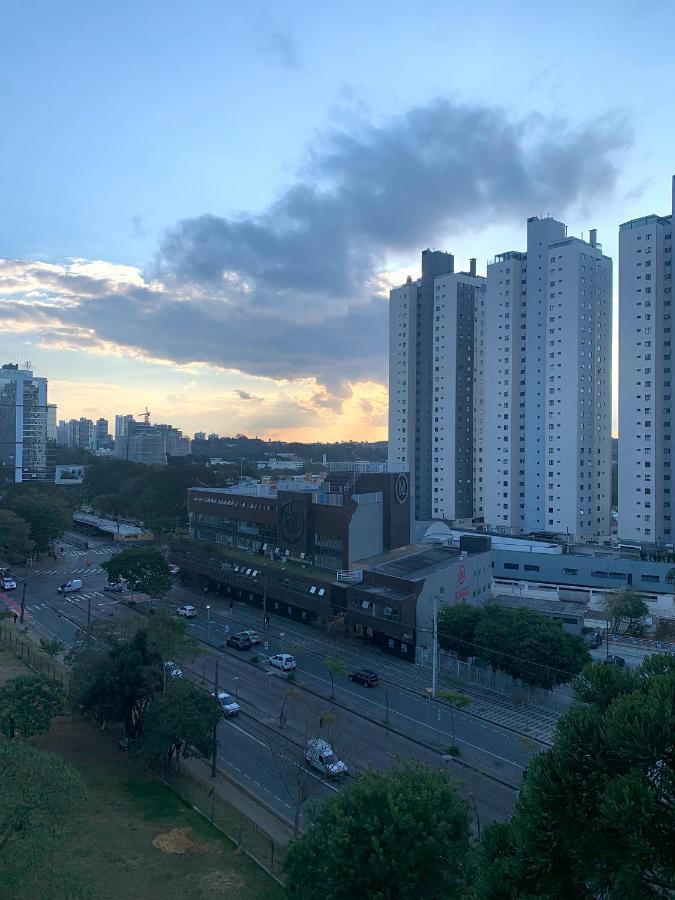 707- Apartamento Encantador, Amplo E Decorado, Quarto, Sala, Cozinha, Mobiliario Moderno, Cozinha Completa Com Utensilios , Excelente Vista Da Cidade E Localizacao Privelegiada No Bairro Bigorrilho 库里提巴 外观 照片